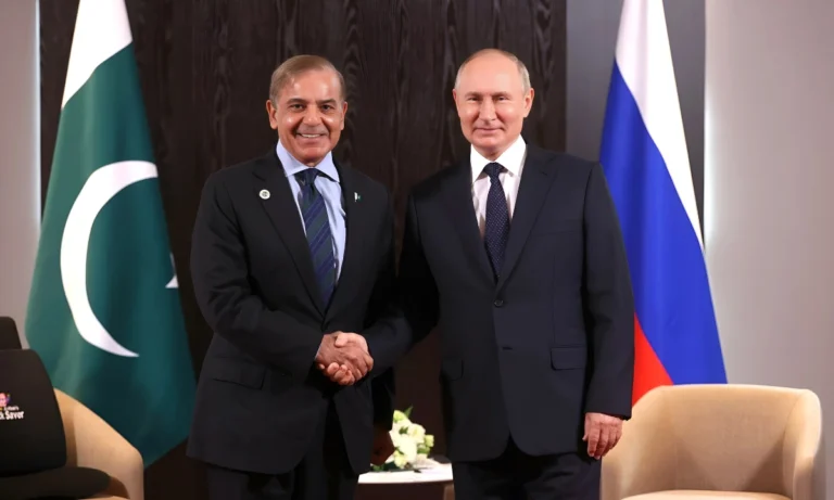 भारत के दुश्मन के साथ रूस ने की अरबों डॉलर की डील? दाबा पाकिस्तानी मीडियाका